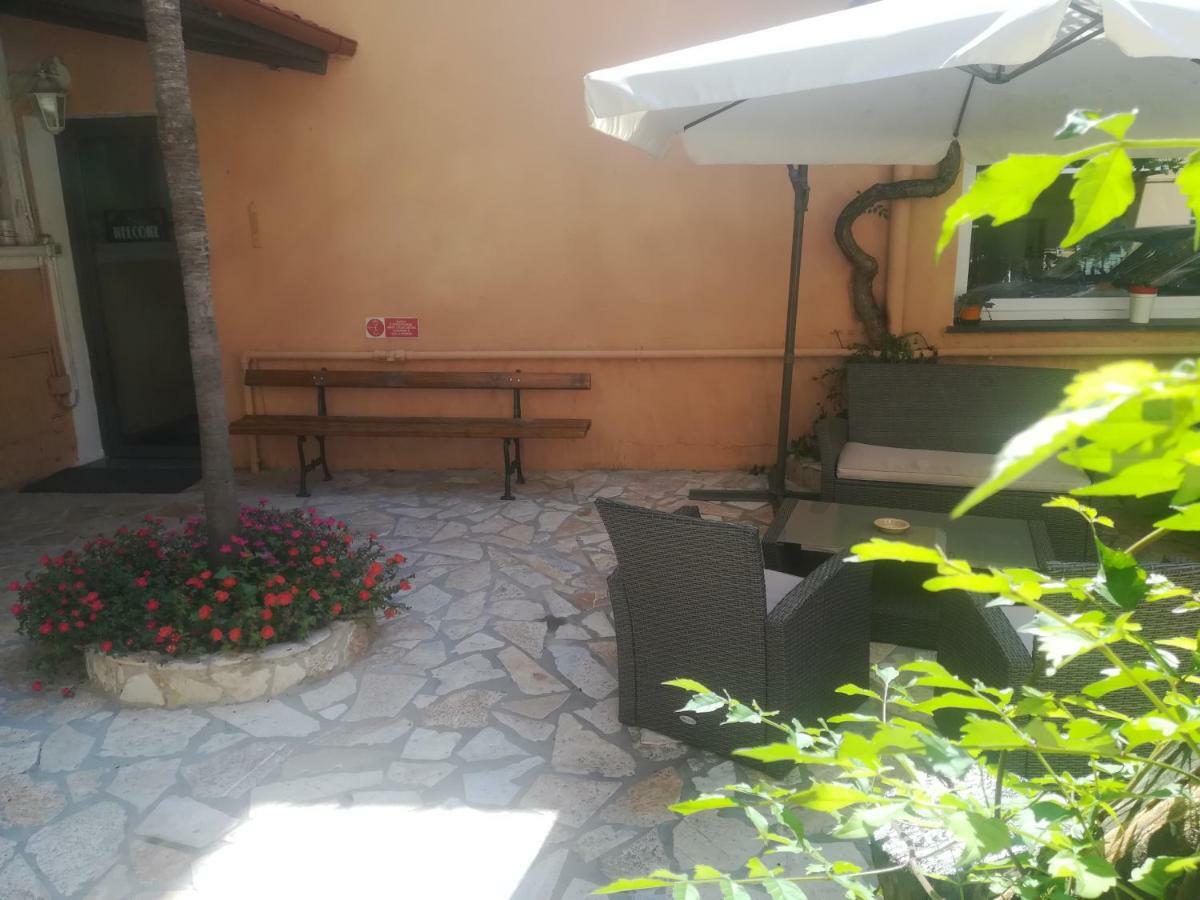La Tavernetta 2* Varazze